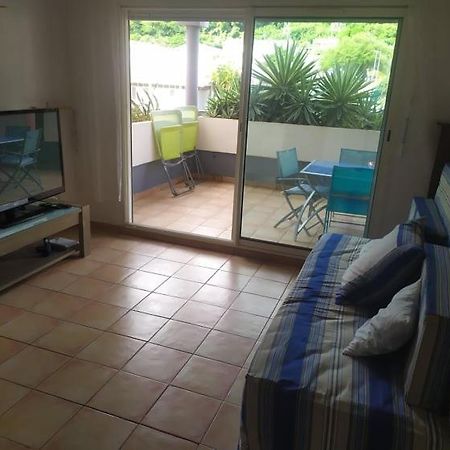 Charmant Appartement En Bord De Mer Avec Piscine Gourbeyre Exteriör bild